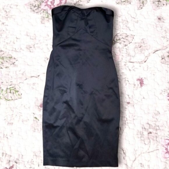 Vintage "Marilyn Monroe" Inspired Strapless Satin Dress - Picture 13 of 16